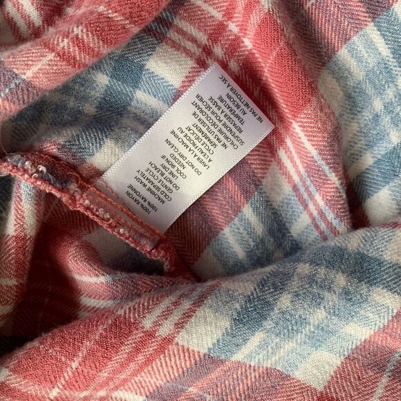 🟢3 items for $20 BEACH lunch lounge, cold shoulder top - Picture 5 of 5